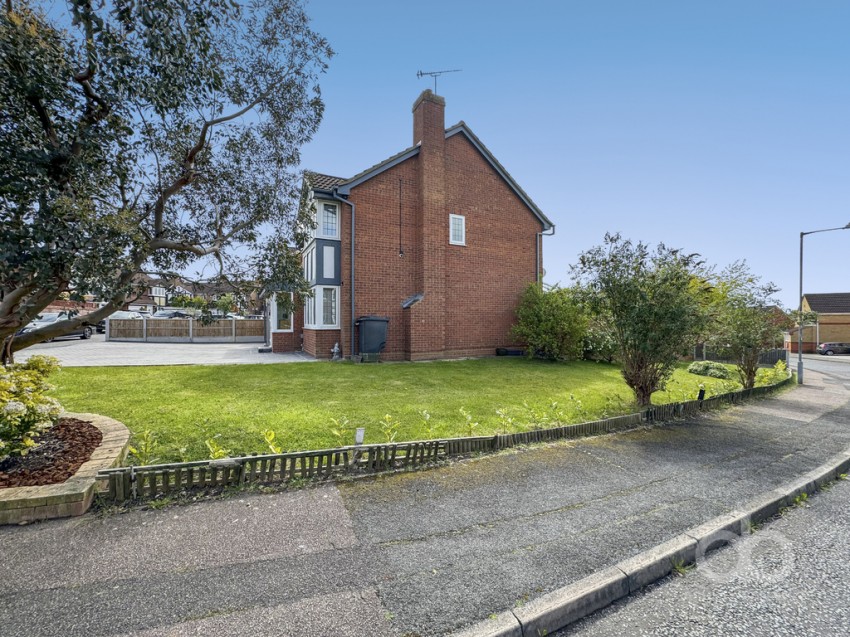 Images for Diana Close, Chafford Hundred, RM16 6PX