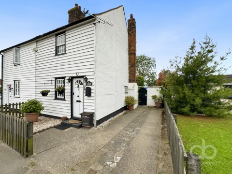 Paynes Cottages, High Road, Fobbing, Stanford-le-Hope, SS17 9JQ
