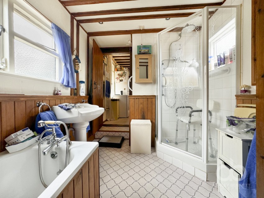 Images for Paynes Cottages, High Road, Fobbing, Stanford-le-Hope, SS17 9JQ