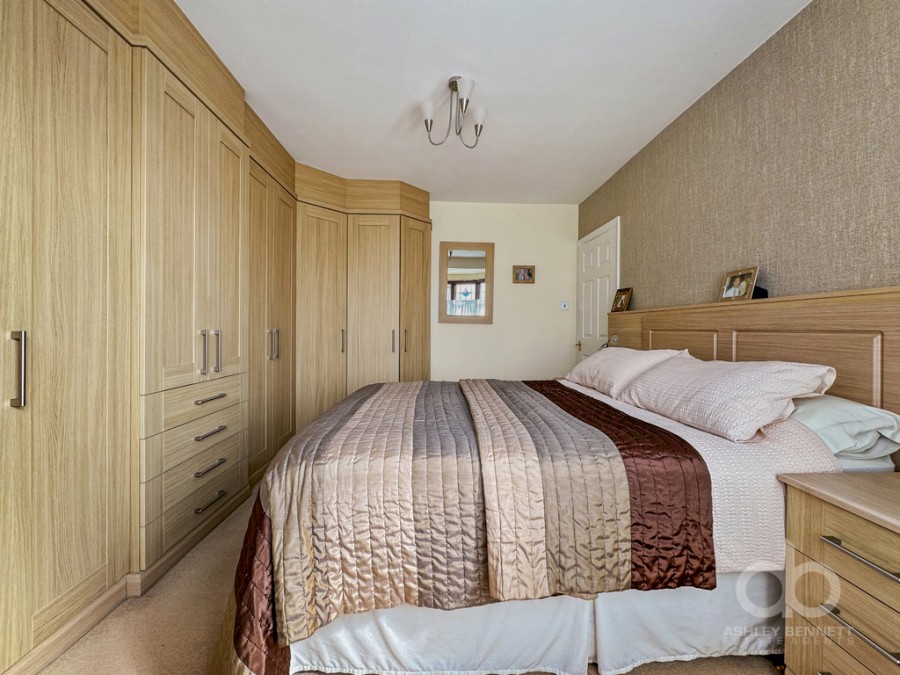 Images for Waverley Gardens, Grays, RM16 2TJ