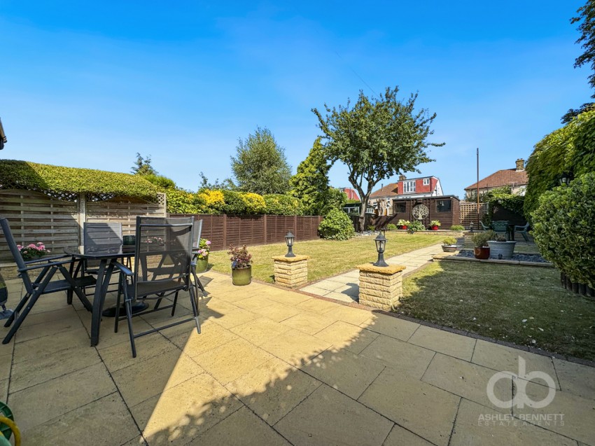 Images for Waverley Gardens, Grays, RM16 2TJ