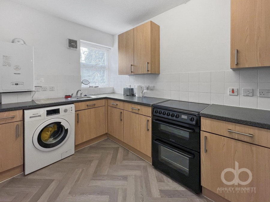 Images for Robertson Court, Hathaway Road, Grays