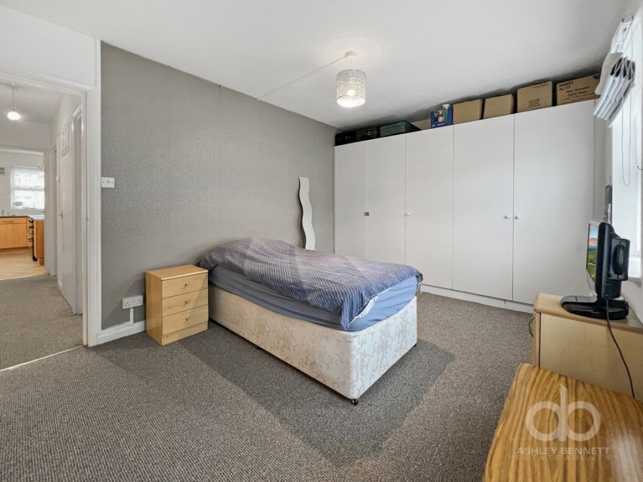 Images for Robertson Court, Hathaway Road, Grays