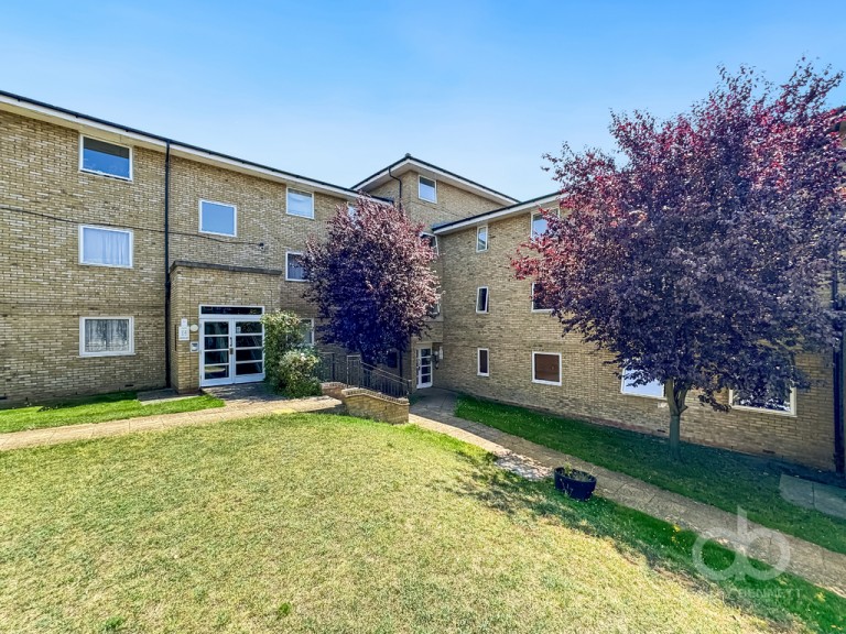 View Full Details for Kingfisher Heights, Hogg Lane, Grays, RM17 5QQ