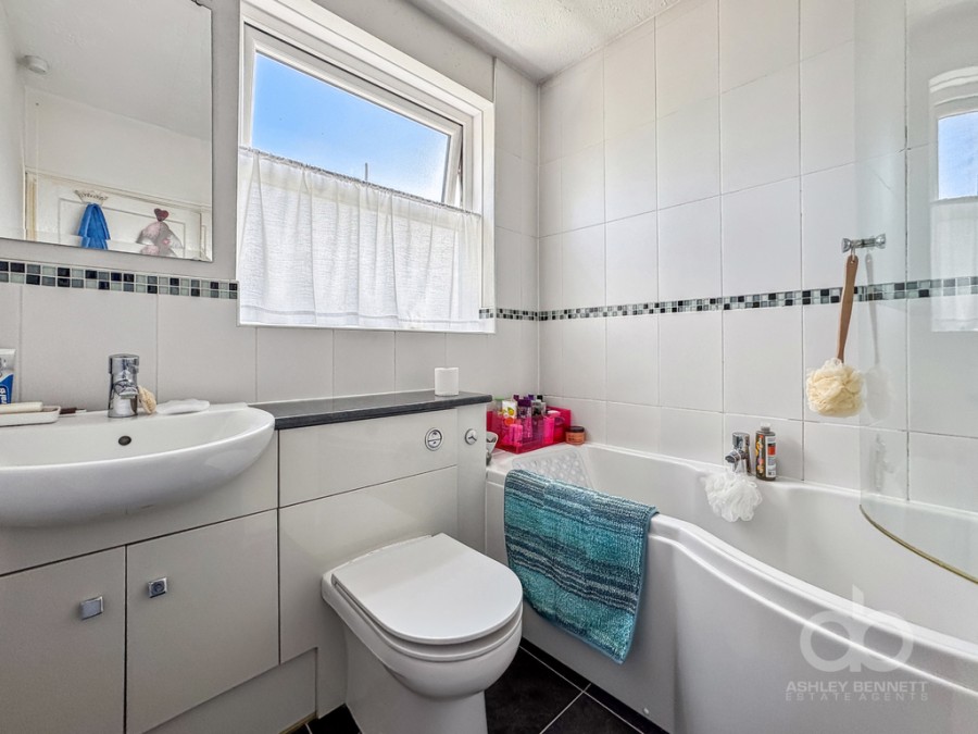 Images for Finchley Road, Grays, RM17 6RG