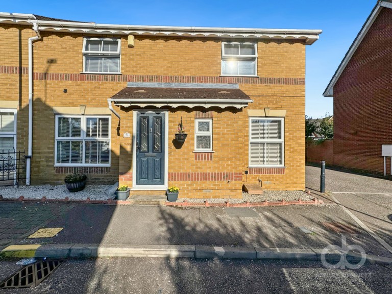 View Full Details for Newburgh Road, Grays, RM17 6UG