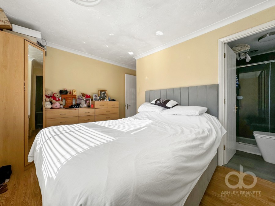Images for Newburgh Road, Grays, RM17 6UG
