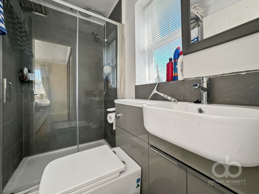 Images for Newburgh Road, Grays, RM17 6UG