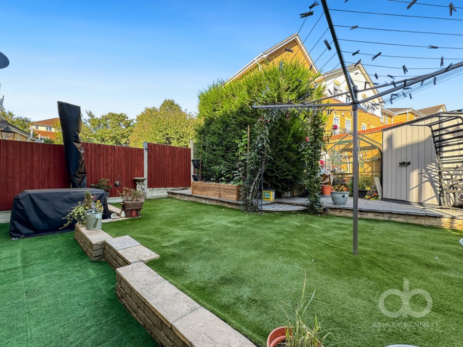Images for Newburgh Road, Grays, RM17 6UG