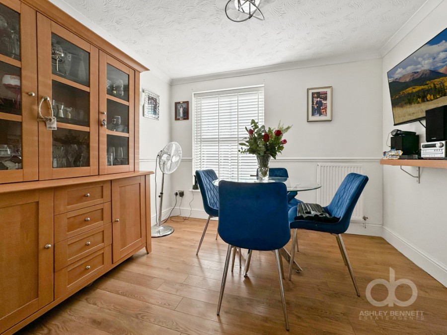 Images for Newburgh Road, Grays, RM17 6UG