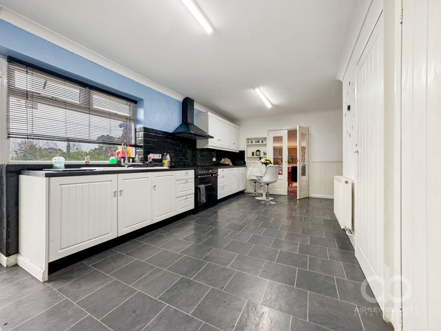 Images for Coppy Hall, Sandy Lane, Grays, Essex