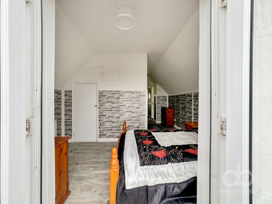 Images for Coppy Hall, Sandy Lane, Grays, Essex