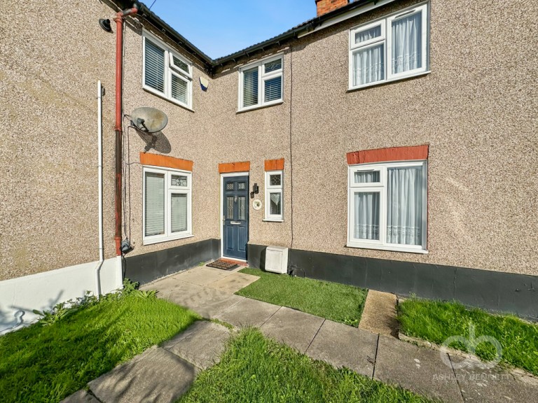 View Full Details for Feenan Highway, Tilbury, RM18 8ER