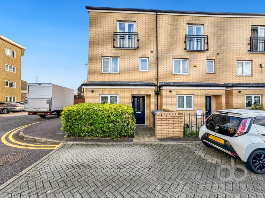 Images for Fox Field Close, West Thurrock, RM20 3AQ
