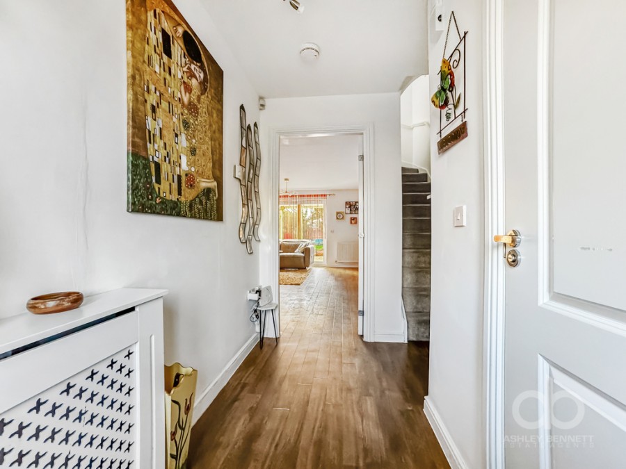 Images for Fox Field Close, West Thurrock, RM20 3AQ