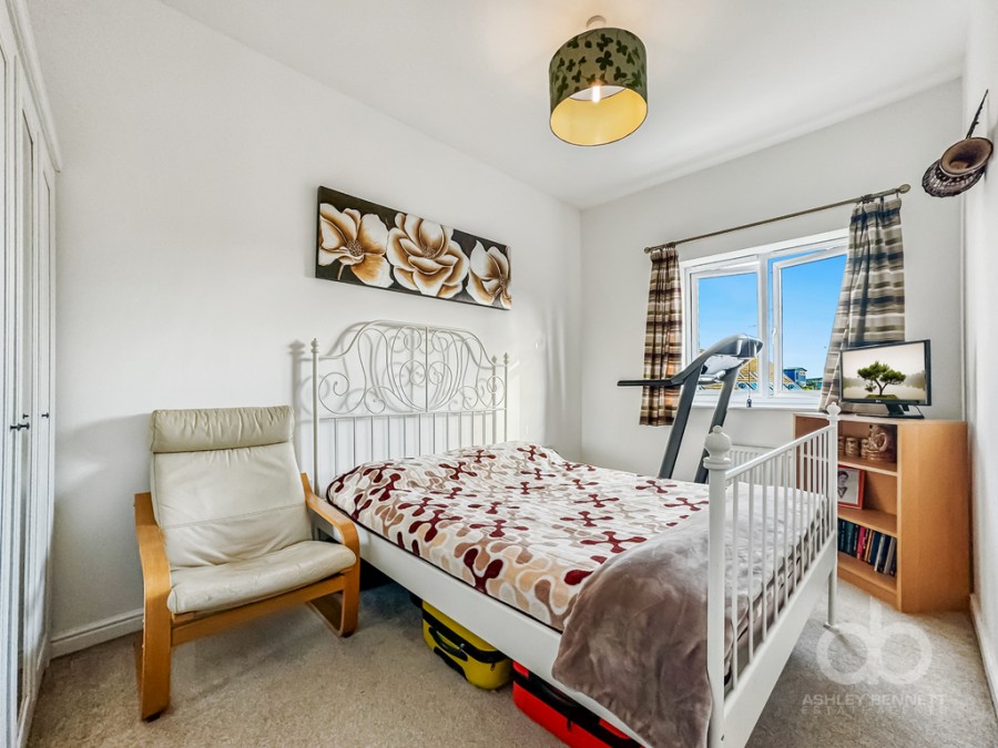 Images for Fox Field Close, West Thurrock, RM20 3AQ