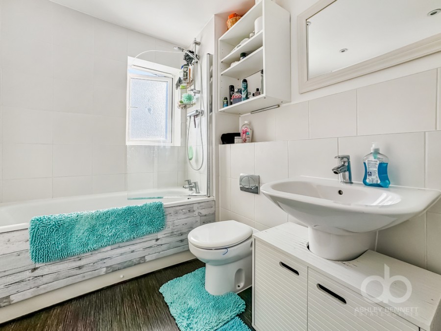 Images for Fox Field Close, West Thurrock, RM20 3AQ