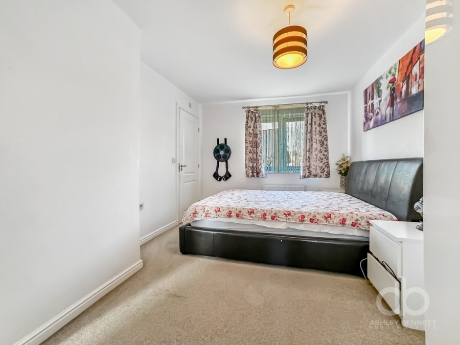 Images for Fox Field Close, West Thurrock, RM20 3AQ