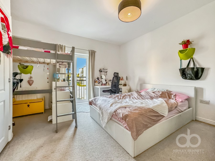 Images for Fox Field Close, West Thurrock, RM20 3AQ