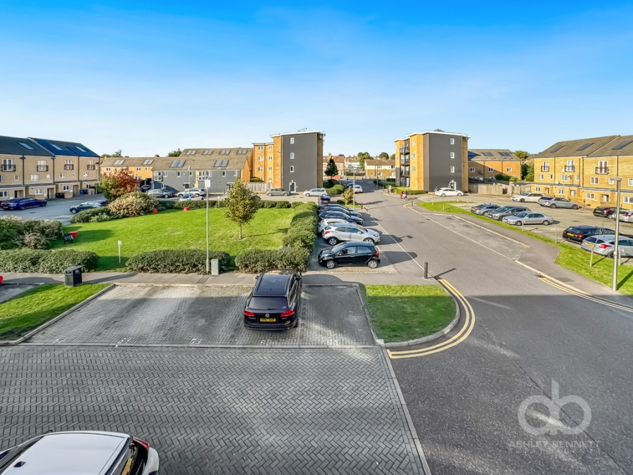 Images for Fox Field Close, West Thurrock, RM20 3AQ