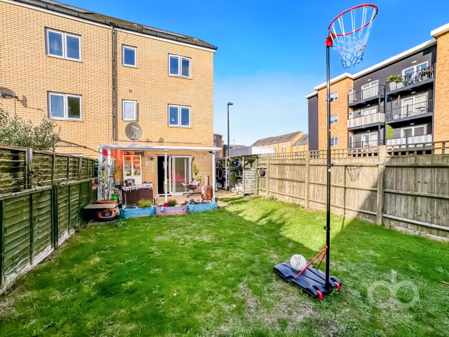 Images for Fox Field Close, West Thurrock, RM20 3AQ