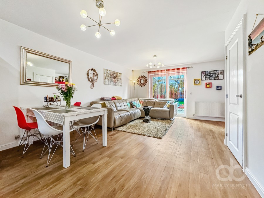 Images for Fox Field Close, West Thurrock, RM20 3AQ
