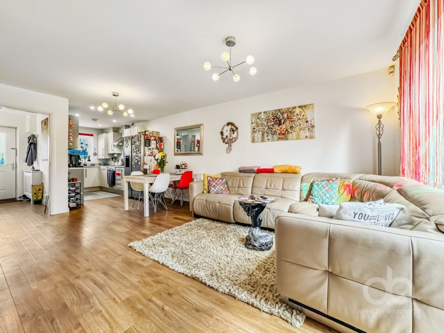 Images for Fox Field Close, West Thurrock, RM20 3AQ