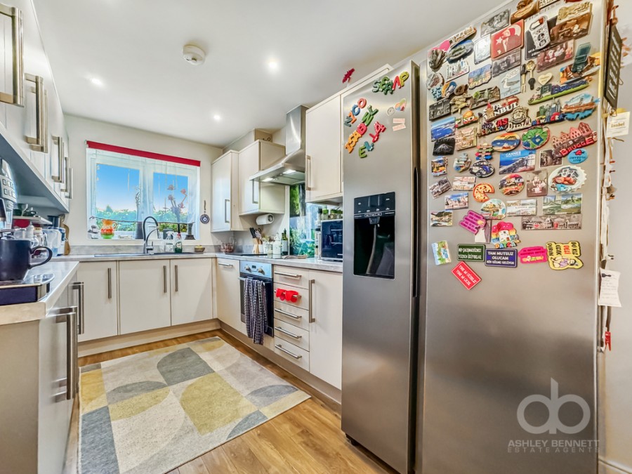 Images for Fox Field Close, West Thurrock, RM20 3AQ