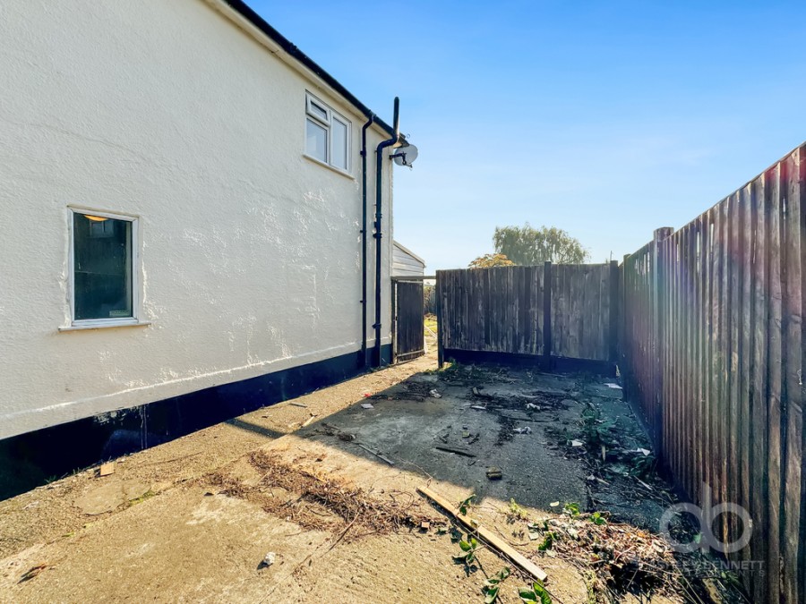 Images for Lawrence Gardens, Tilbury, RM18 8HB