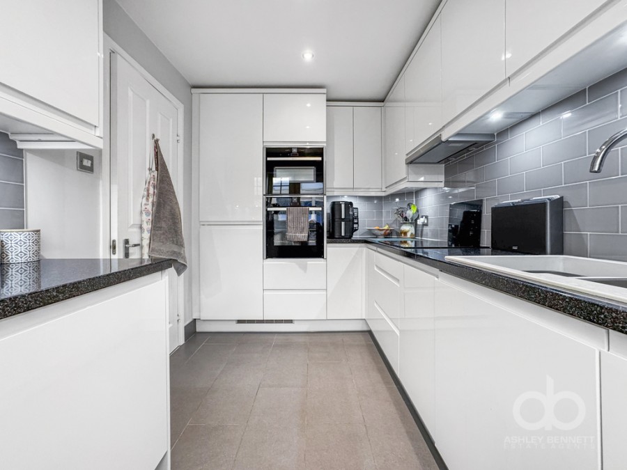Images for Gunning Road, Grays, RM17 6UQ