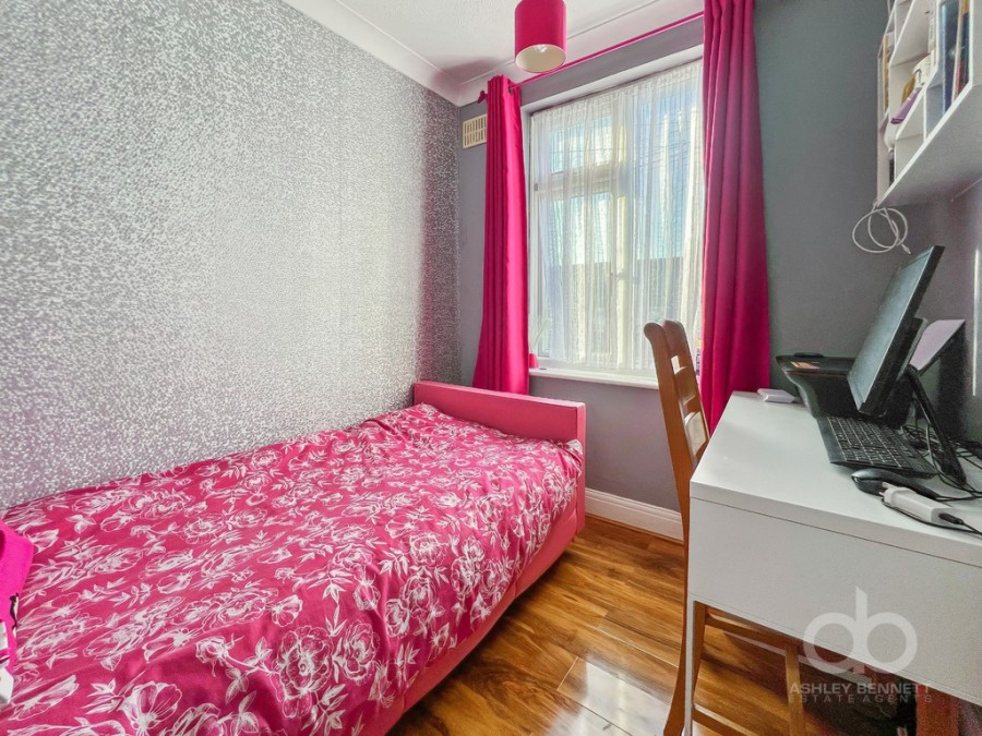 Images for Rosebery Road, Grays, RM17 5YT