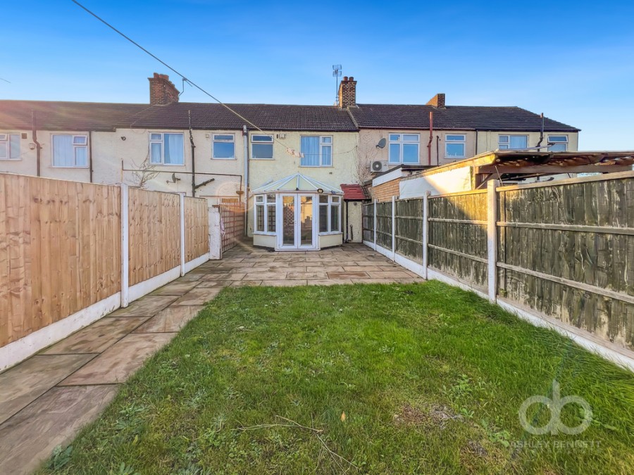 Images for Rosebery Road, Grays, RM17 5YT