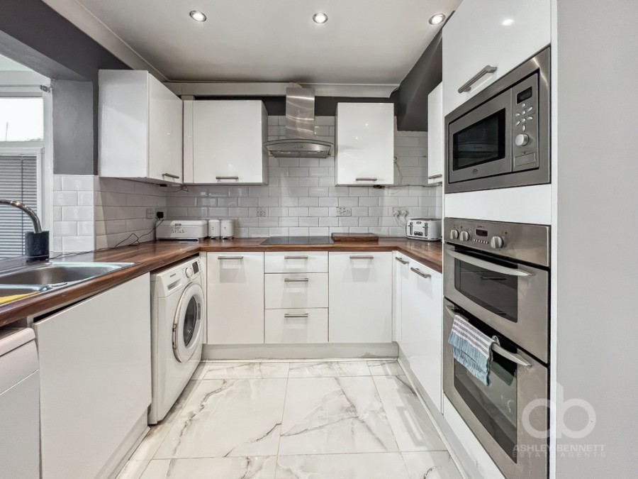 Images for Rosebery Road, Grays, RM17 5YT