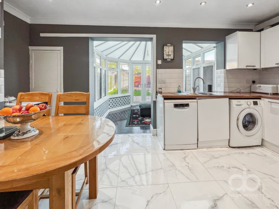 Images for Rosebery Road, Grays, RM17 5YT