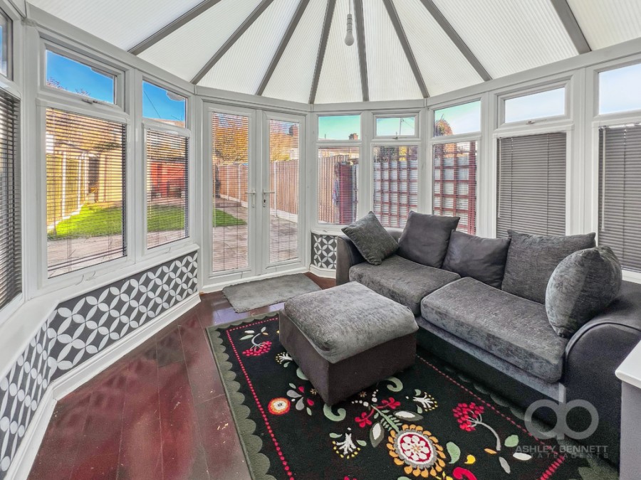 Images for Rosebery Road, Grays, RM17 5YT