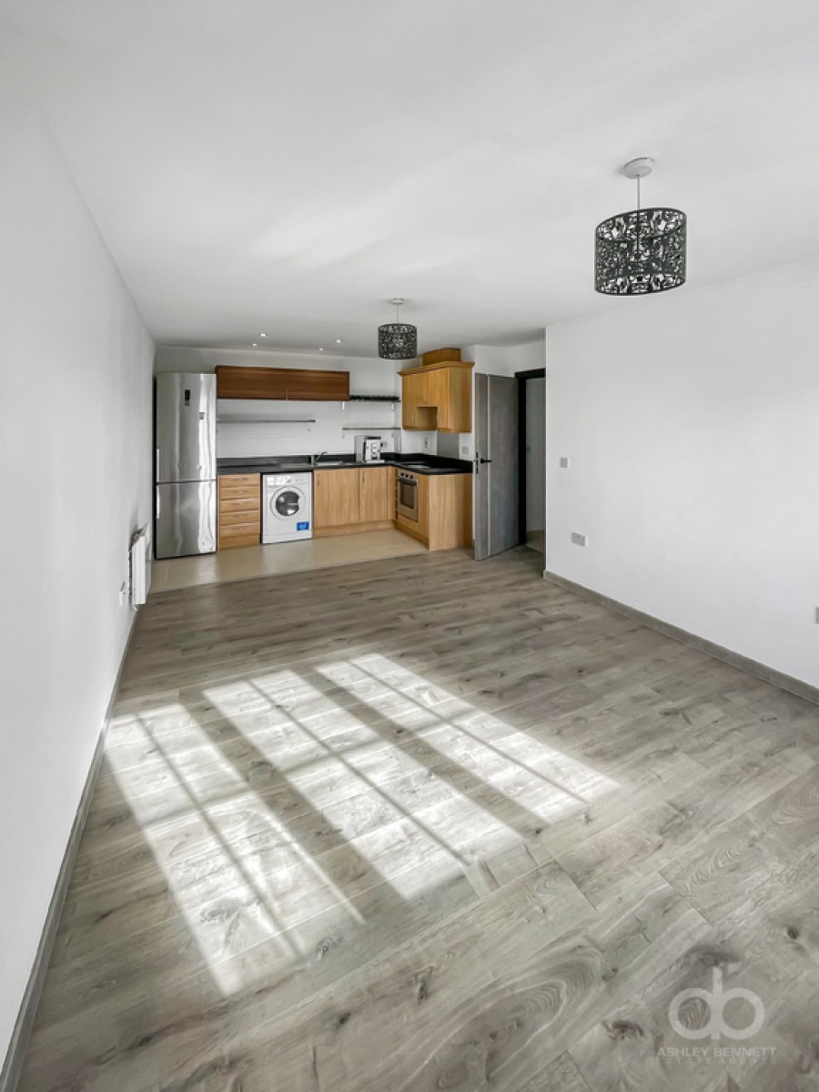 Images for Kendall, Purfleet, RM19