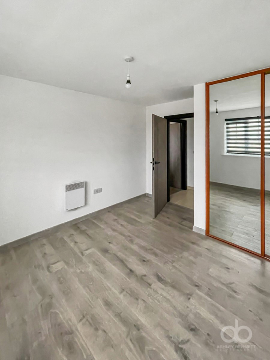 Images for Kendall, Purfleet, RM19