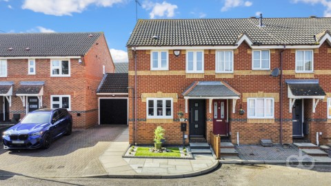 Ellis Close, Orsett, RM16 3DN