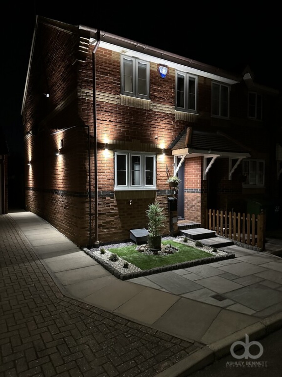 Images for Ellis Close, Orsett, RM16 3DN