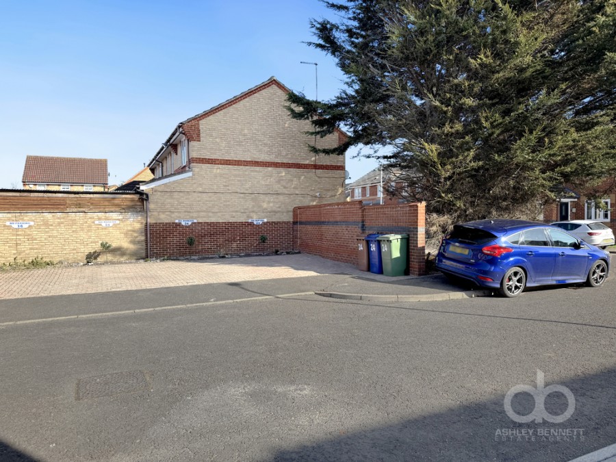 Images for Ellis Close, Orsett, RM16 3DN