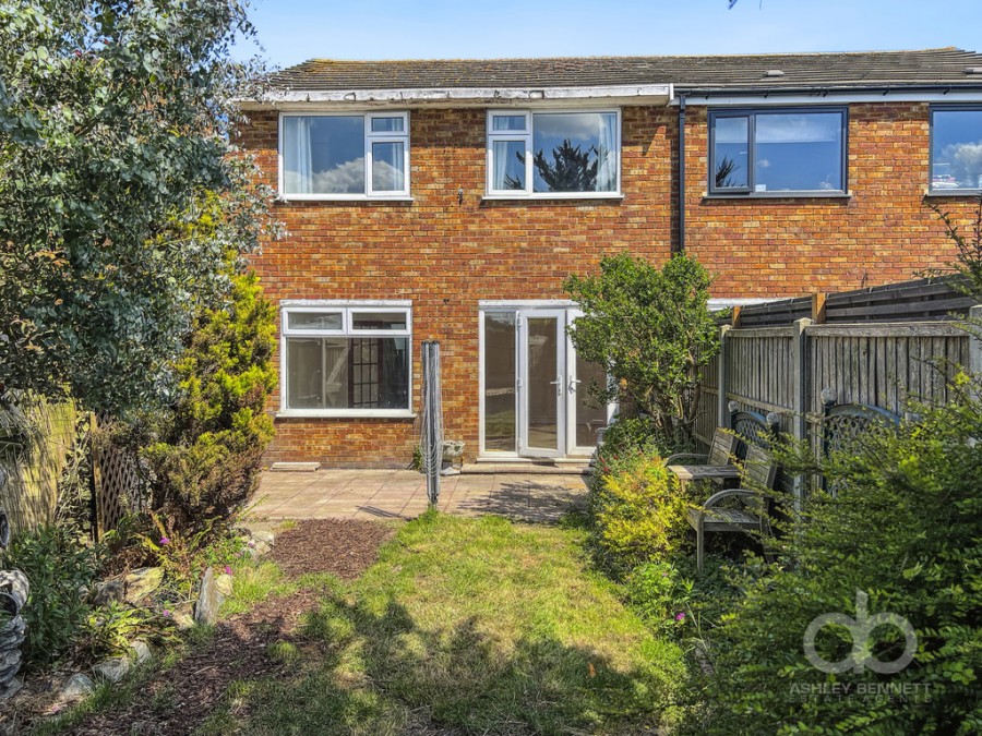 Images for Beechcroft Avenue, Linford, Stanford-le-Hope, SS17 0RE