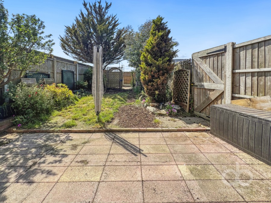 Images for Beechcroft Avenue, Linford, Stanford-le-Hope, SS17 0RE