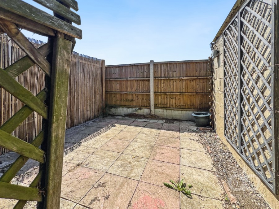 Images for Beechcroft Avenue, Linford, Stanford-le-Hope, SS17 0RE