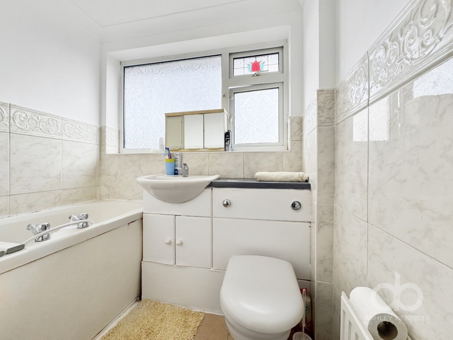 Images for Beechcroft Avenue, Linford, Stanford-le-Hope, SS17 0RE