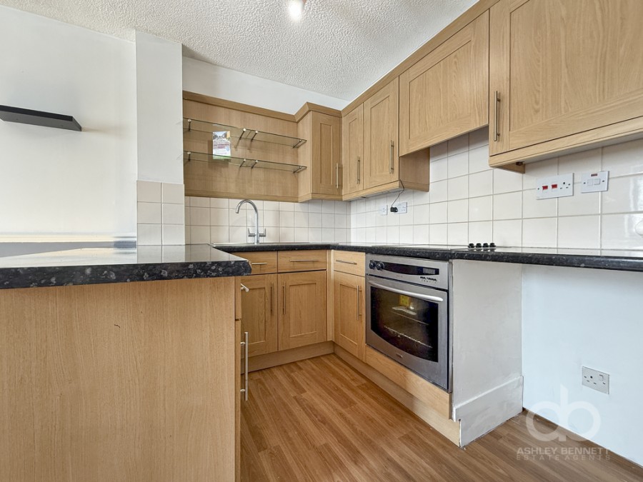 Images for Regents Court, Aveley, RM15