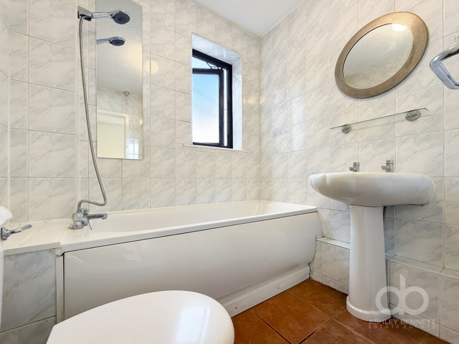 Images for Regents Court, Aveley, RM15