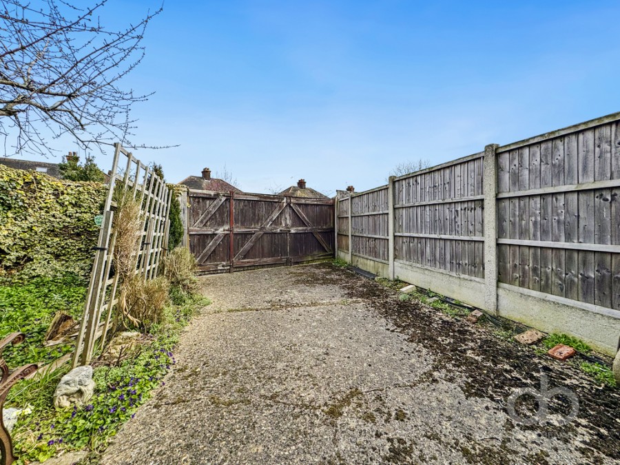 Images for Overcliff Road, Grays, RM17 6AJ