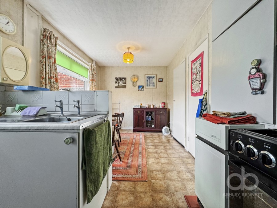 Images for Overcliff Road, Grays, RM17 6AJ
