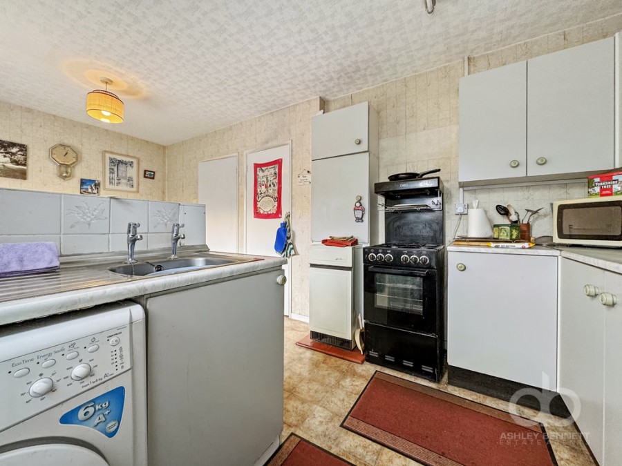 Images for Overcliff Road, Grays, RM17 6AJ