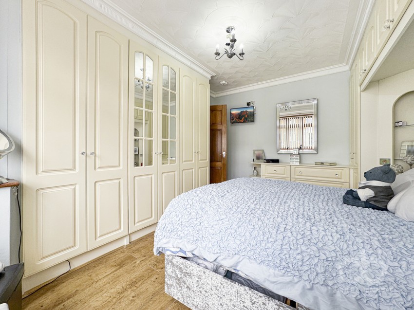Images for Highfield Gardens, Grays, RM16 2NT